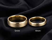 Cargar imagen en el visor de la galería, "Anillo de oro 14k macizo satinado en mano — peso real, no hueco — RocksRebel"
